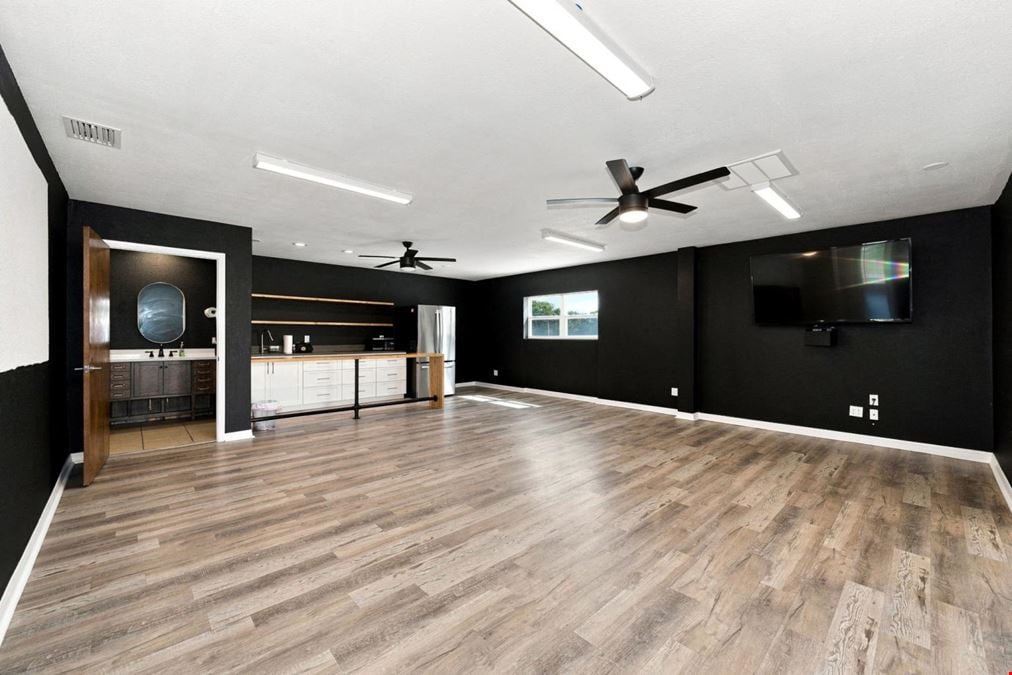 1,645 SF Office Suite for Lease in East Tampa, FL