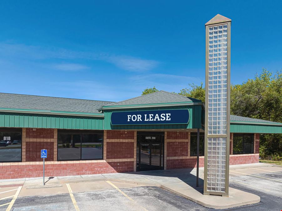 818 E. Meadowlark Rd.