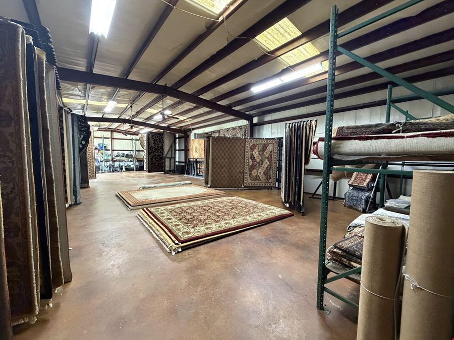 Coursey Blvd Showroom/Warehouse