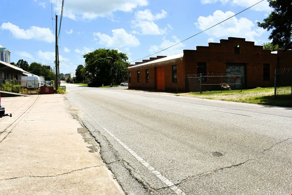 710 N. Perry St. - 2,381 SF Warehouse