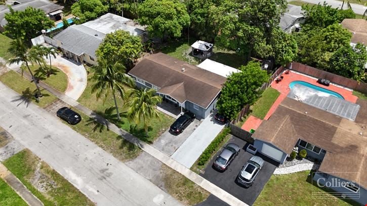 For Sale: 5 Bedroom Home in Sunrise