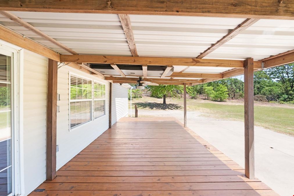 Flex Space Sale in Flint