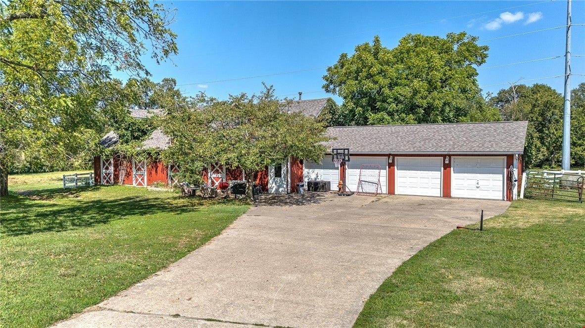 5402 Elm Springs Rd