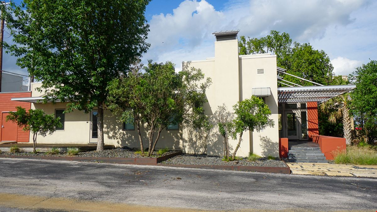 Axis Design Building