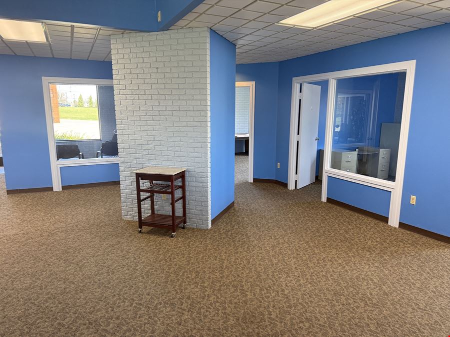 6890 Dixie Hwy