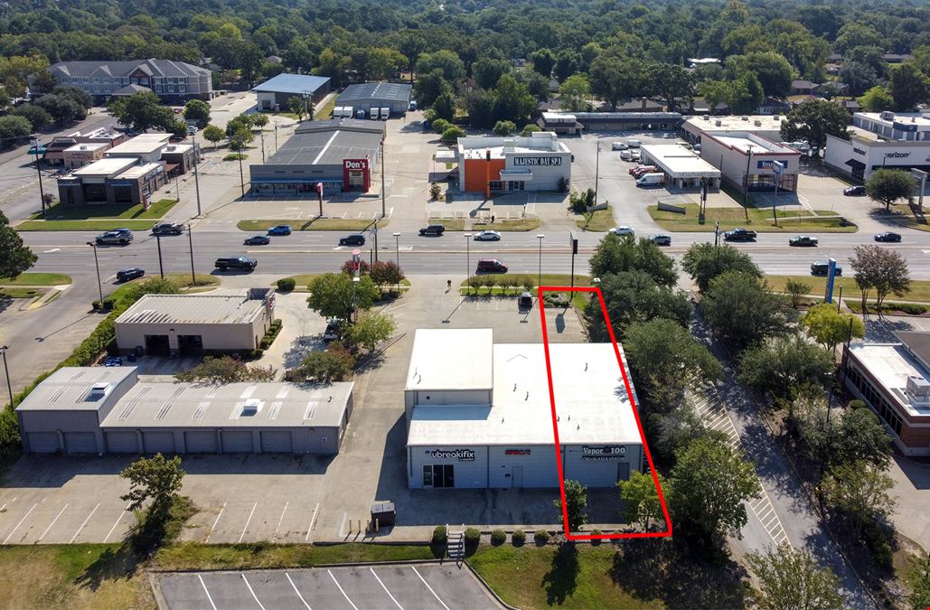 Retail Opportunity Near Walmart