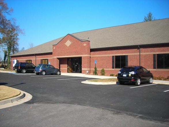 Preview of Office space for Rent at 1498 Jesse Jewell Parkway