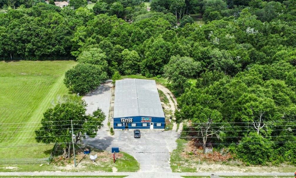 6317 Dogwood Drive