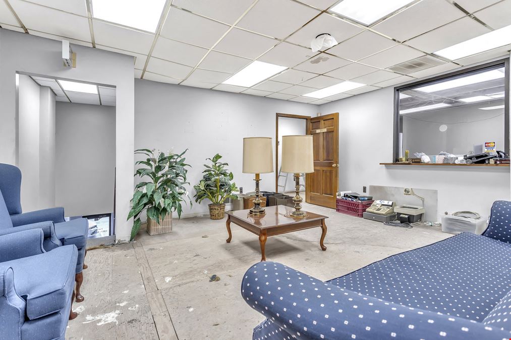 112 N Wood Ave