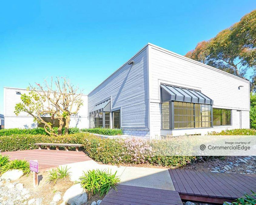 Carlsbad Commerce Center