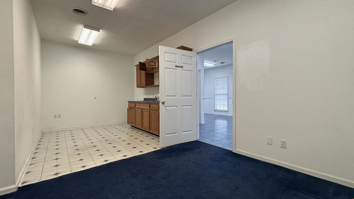 11729 Chapman Hwy