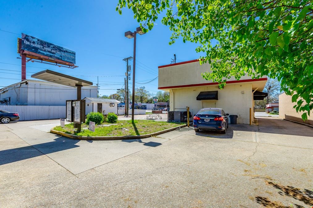 Drive-Through QSR 1,300 SF on Brainerd Road in Chattanooga