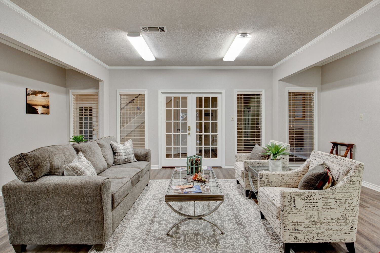 1721-1725 E Southlake Blvd