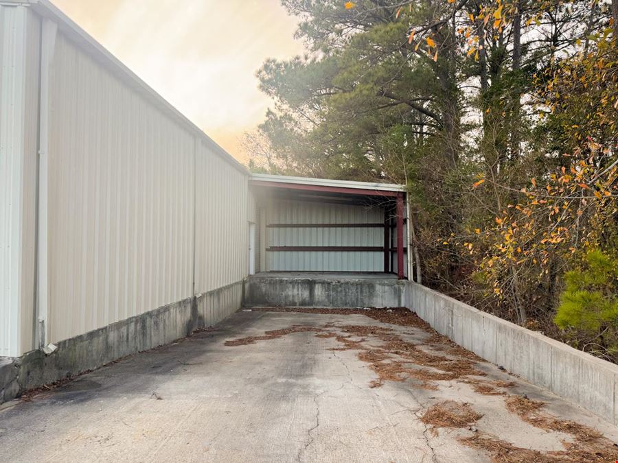 Vacant Big Box for Lease