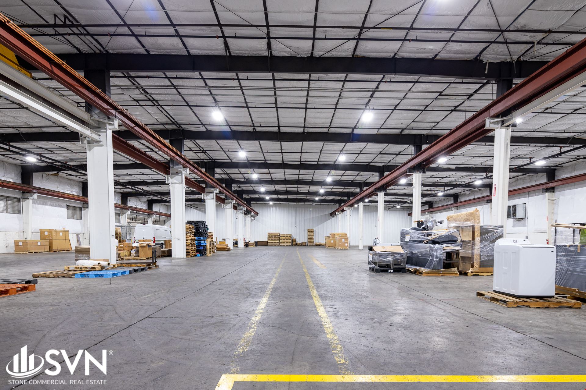 Functional Midsize Industrial Space For Sublease - 34,163 SF