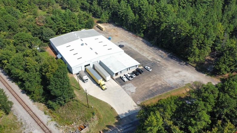 Preview of Industrial space for Rent at 4051 NNE Loop 323
