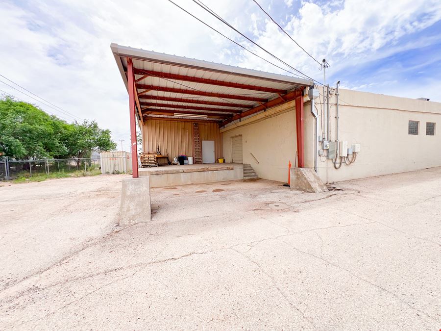 1001-1009 W Industrial Ave