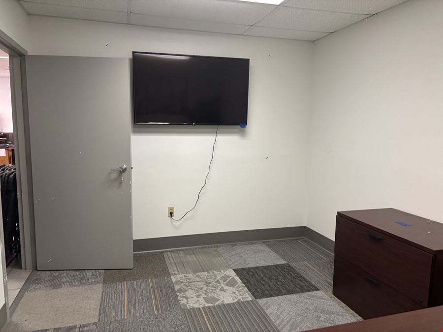504 Capital Circle SE Suite A, B, & C