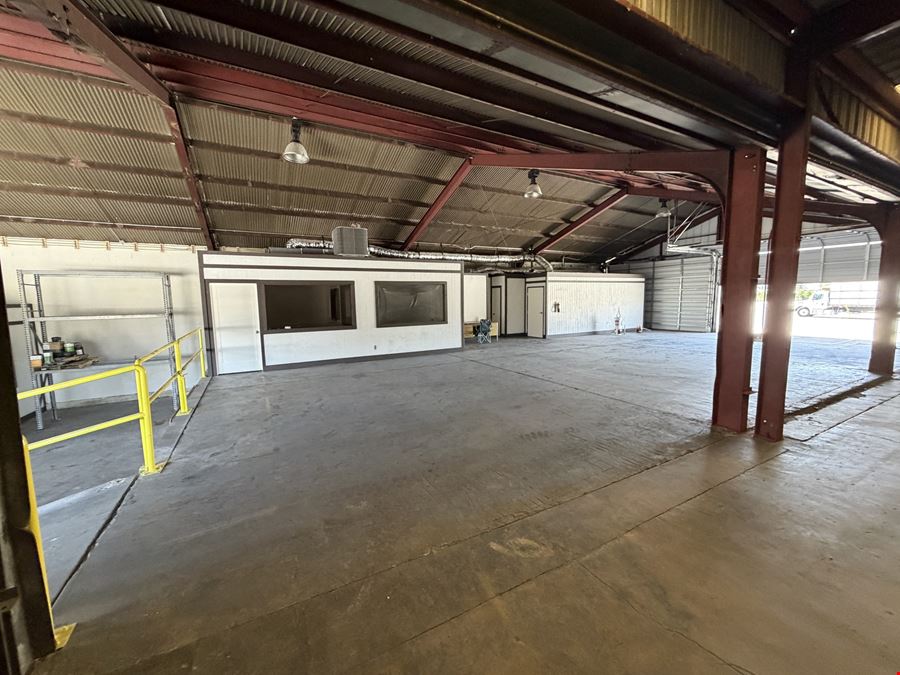 958 W Rialto Ave