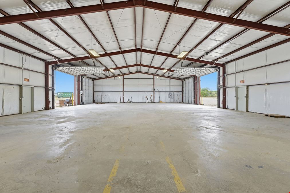 6,060 Drive Through Office/Shop on 6.33 Acres