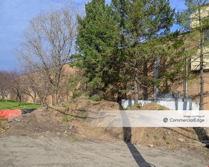 2200 Secaucus Road