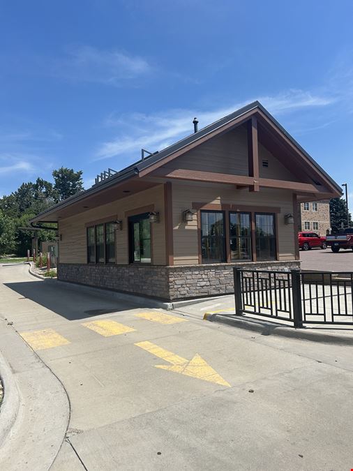 1730 East 10th Street (Former Caribou Coffee)