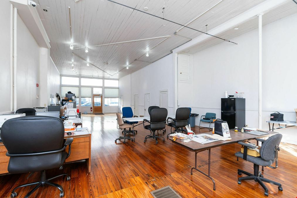 FLEXIBLE MIXED-USE BUILDING IN HISTORIC DOWNTOWN STAUNTON