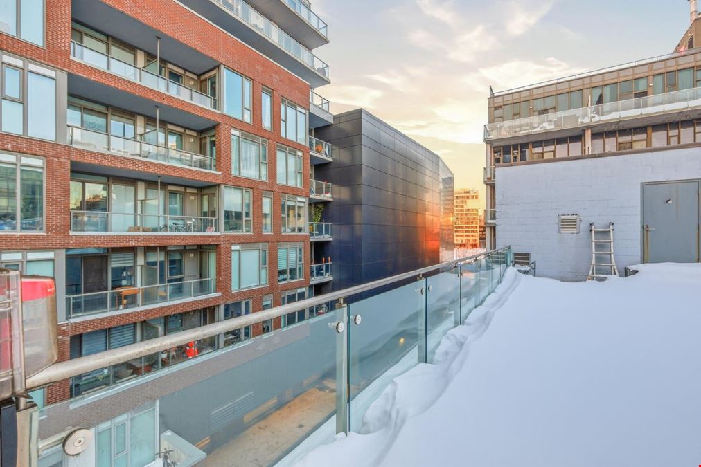 635 Queen Street East