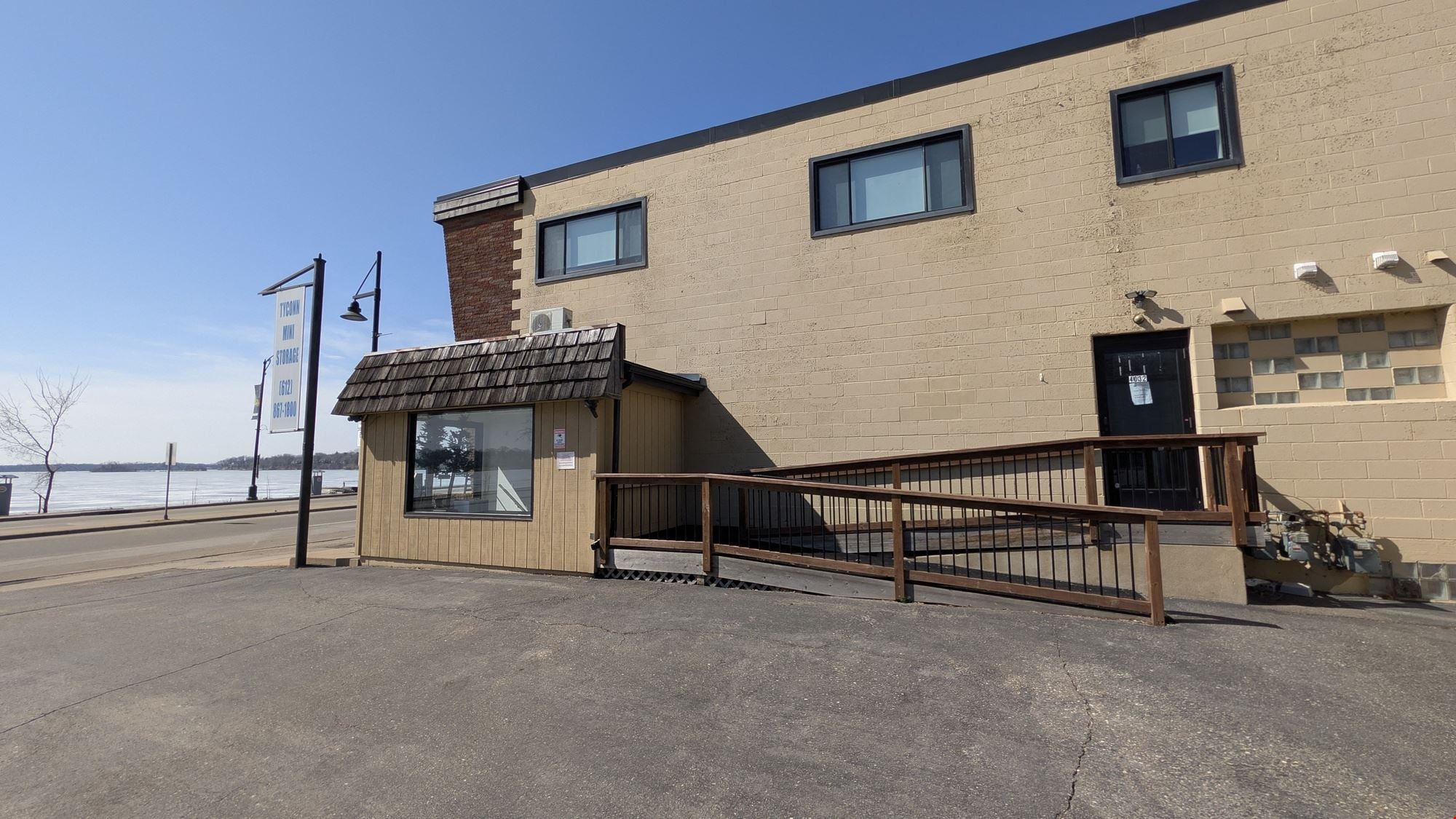 Shoreline Drive Sublease