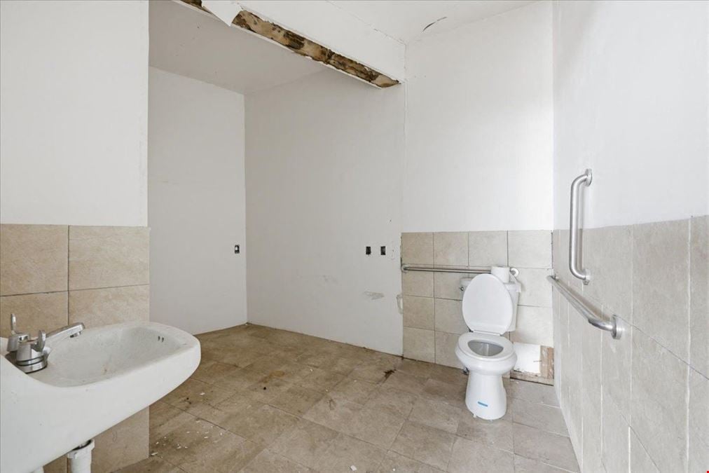 315 & 309 Ogle Ave