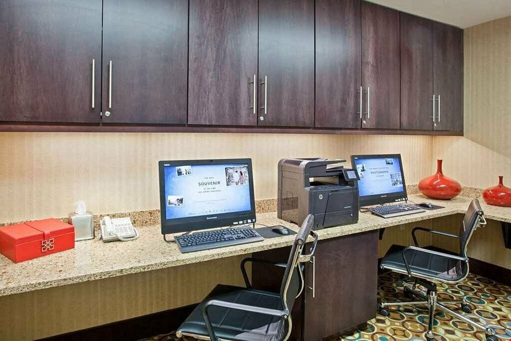 Hampton Inn by Hilton Hotels