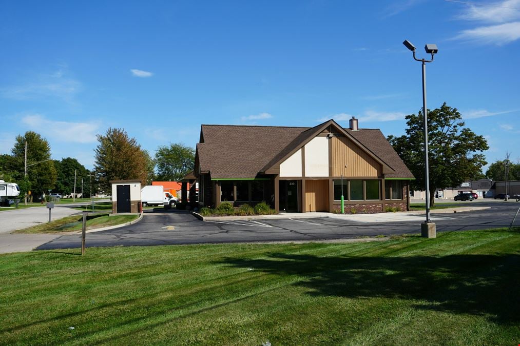 230 N Main St