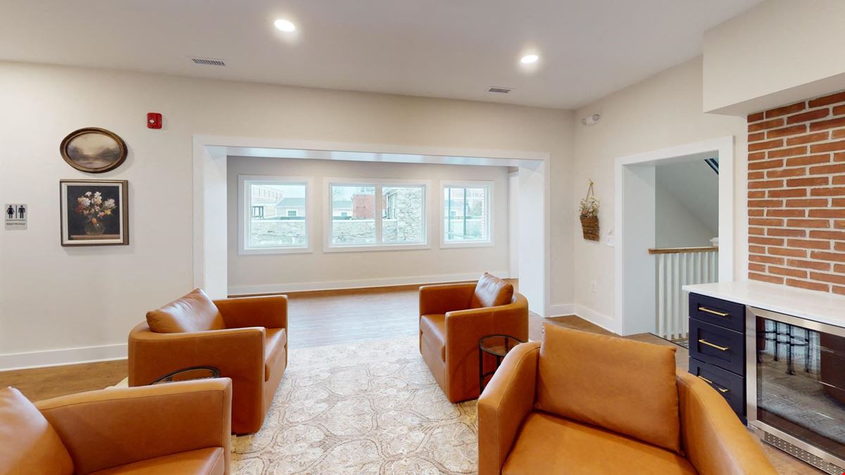 220 W Gay St