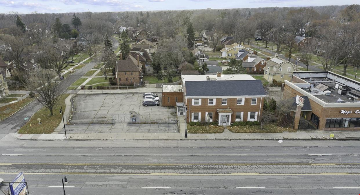 16625 W Grand River Ave