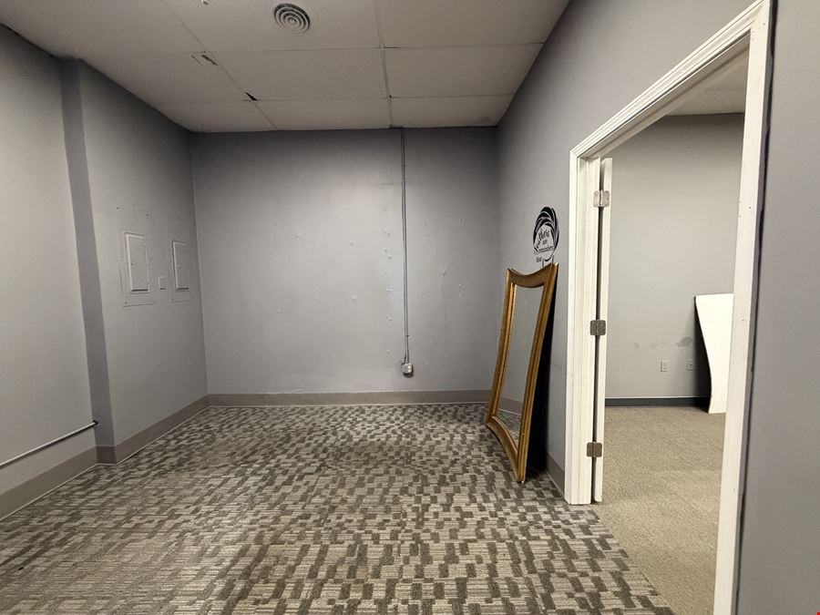 3061 Bay Plaza Drive