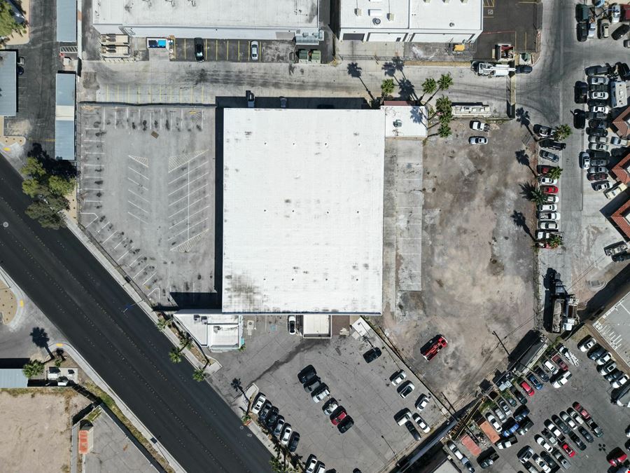 3250 Palm Pkwy