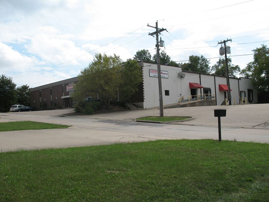 21,980 SF Commercial Industrial Building With Offices & Showroom