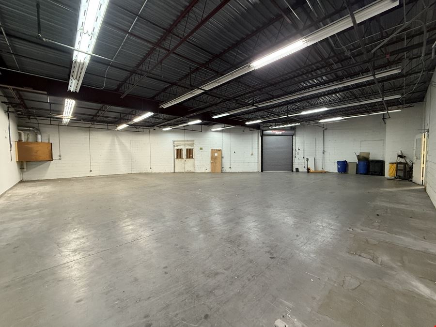 Office/ Warehouse Industrial Building