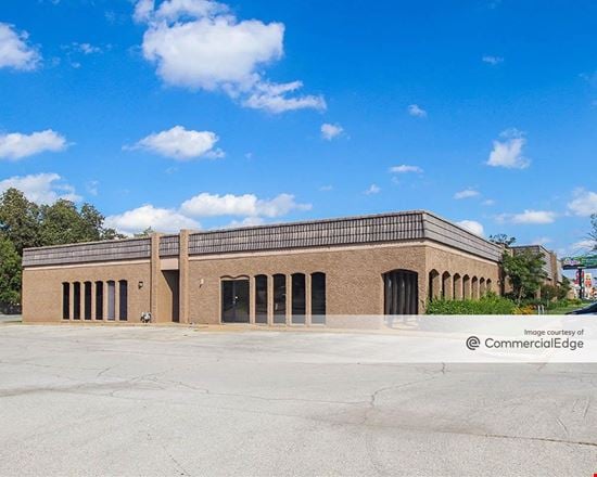 Preview of Office space for Rent at 3015 East Skelly Drive