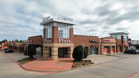 Preview of Retail space for Rent at 7505 Southeast 15th Street