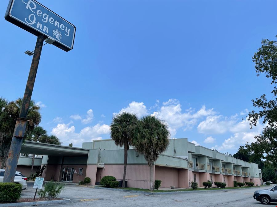 REGENCY INN