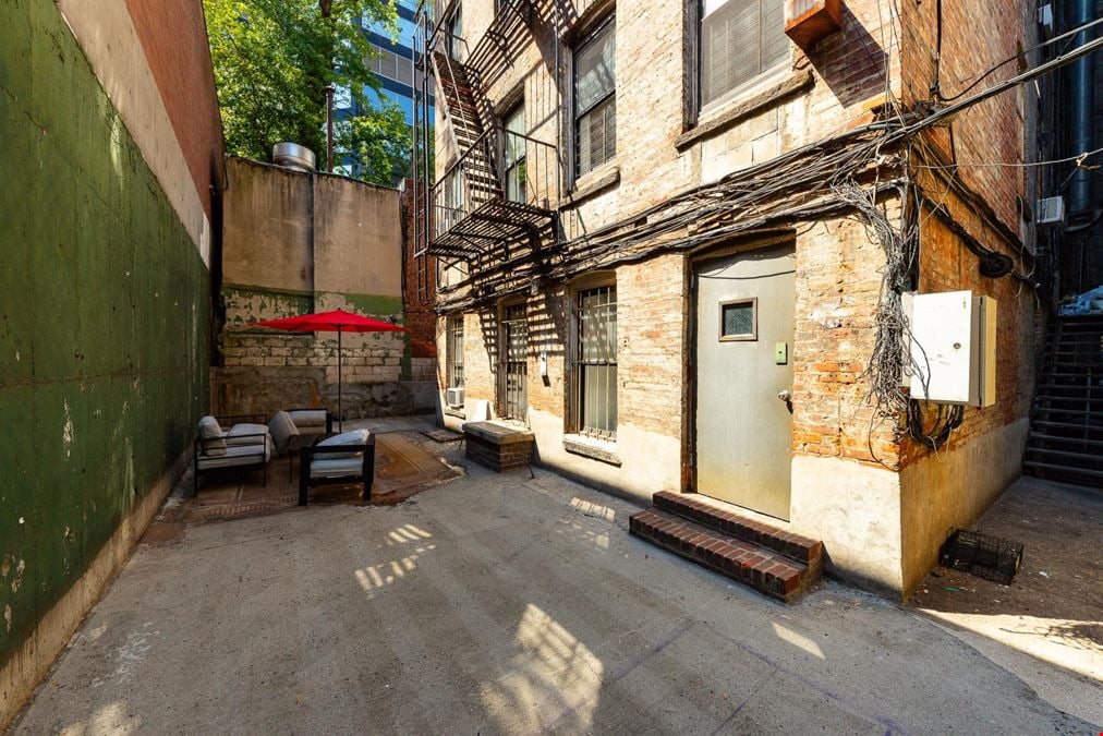220-226 East 53rd Street