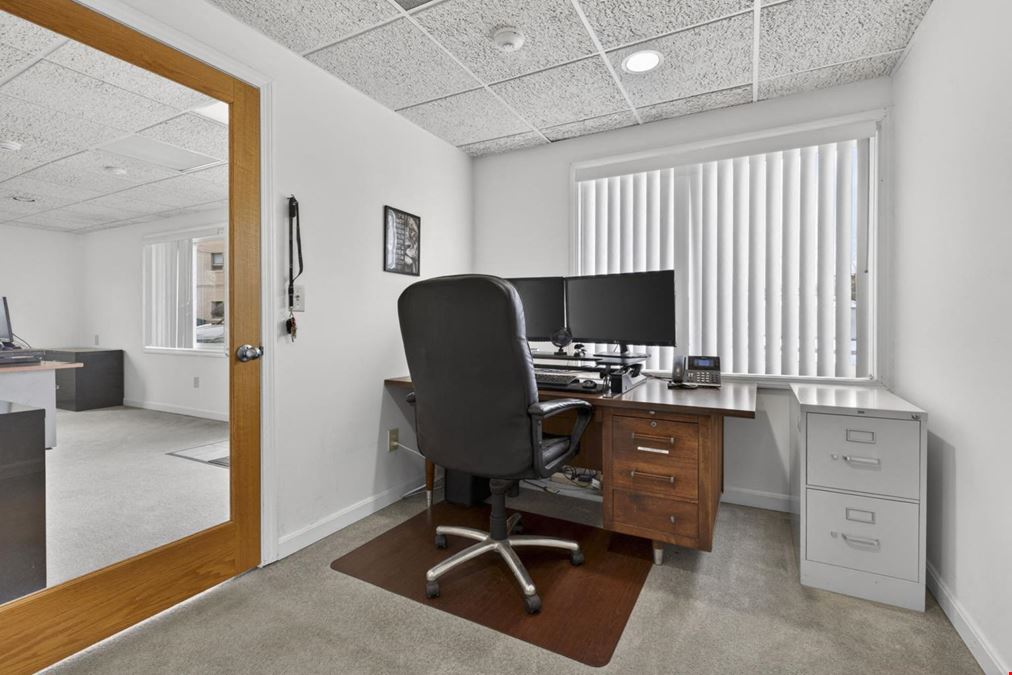 Flexible Office Condo, Dual Entry, Income Potential