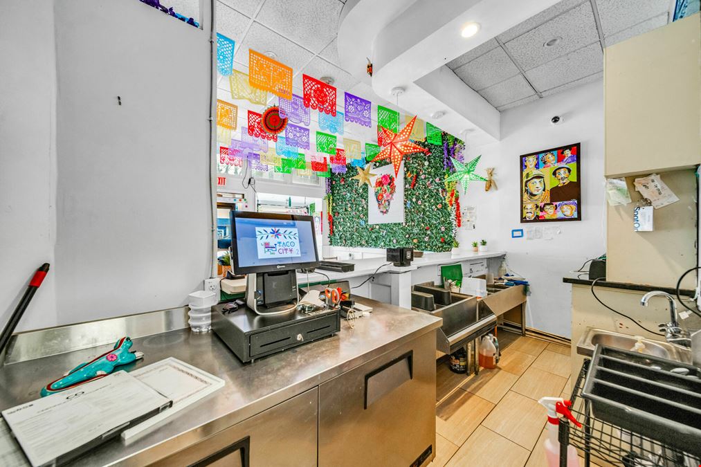 Second Generation Restaurant Space for Lease!
