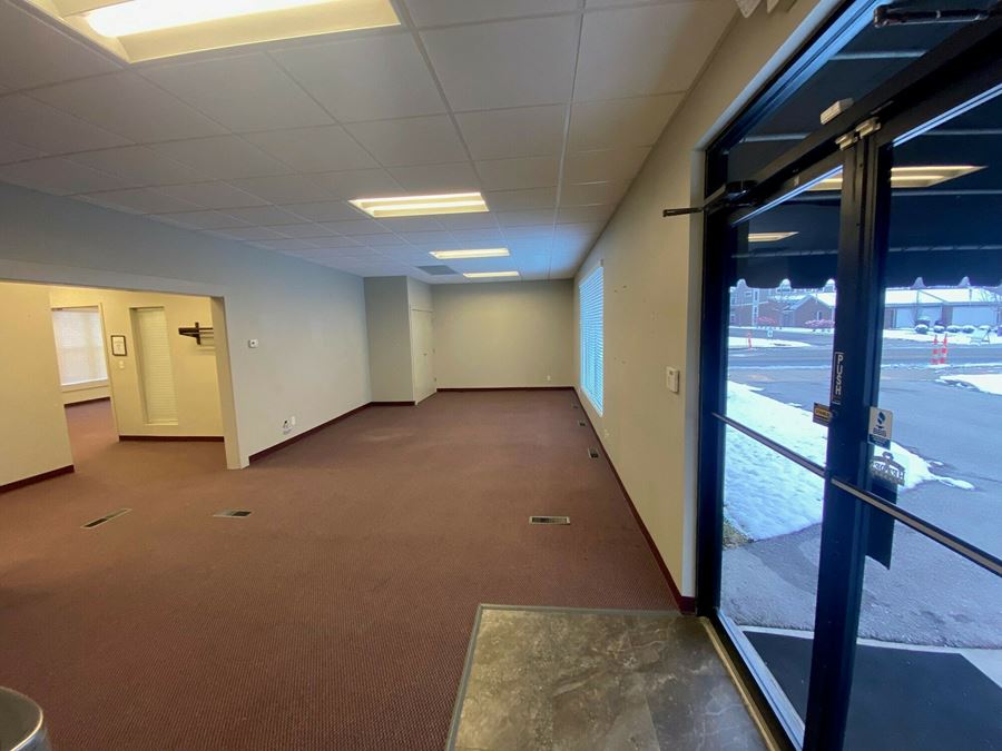 Retail/Office Showroom