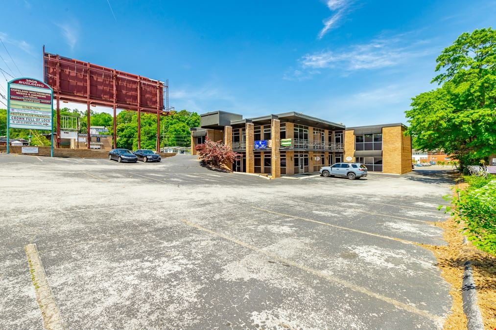 Brainerd Corridor Office Suites 2,652 SF and 915 SF