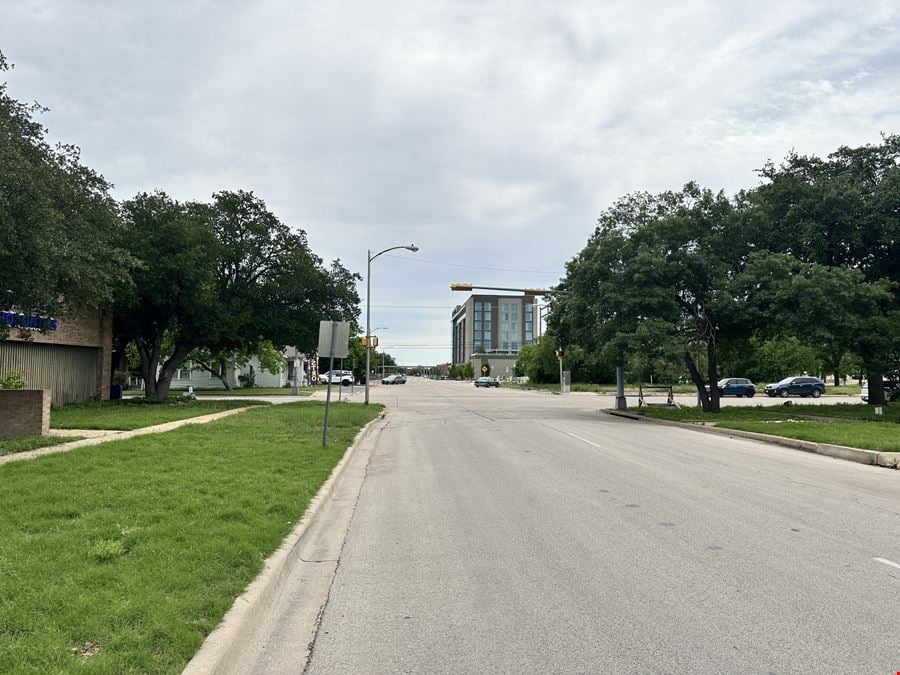 602 Hickory St., Ste B