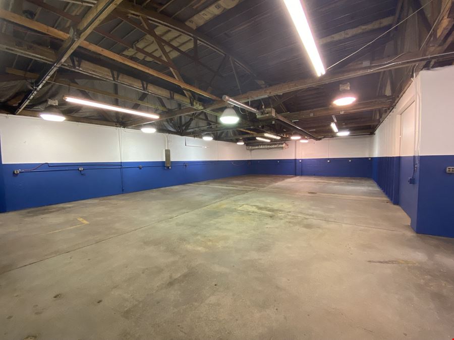 Warehouse for Lease in Chelsea