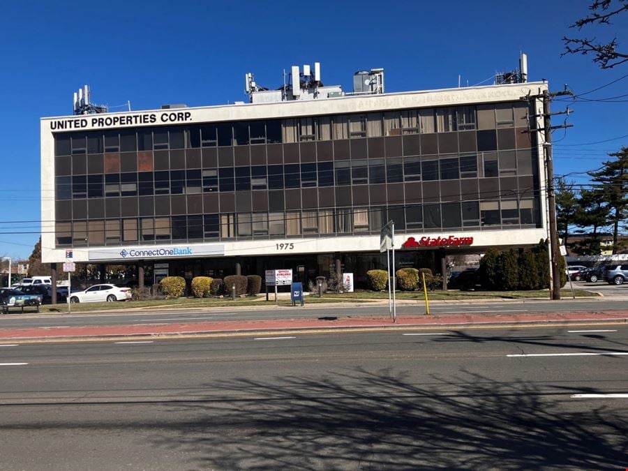 1975 Hempstead Turnpike