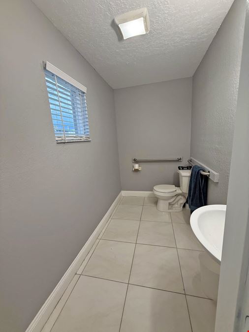 Turnkey Professional Building | Cape Coral